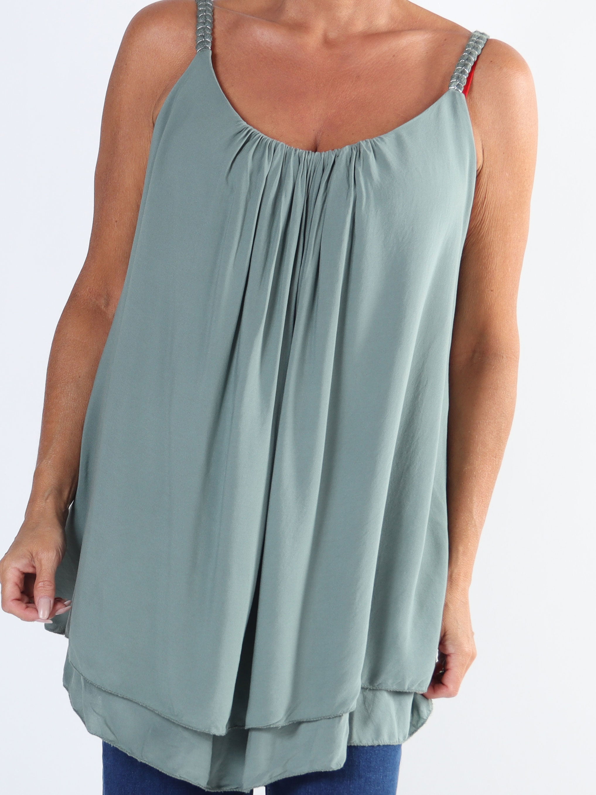 Asia - Söt viskostopp i plus size med flätade band